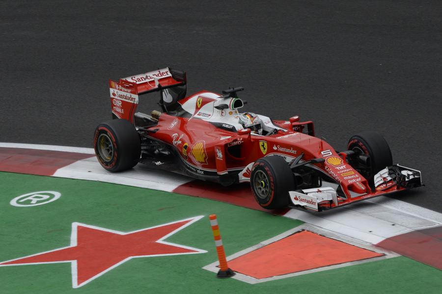  Ferrari SF16-H (667) 2016 года  (фото 17 из 18)